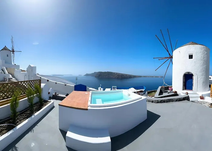 Lioyerma Windmill Villa With Outdoor Hot Tub