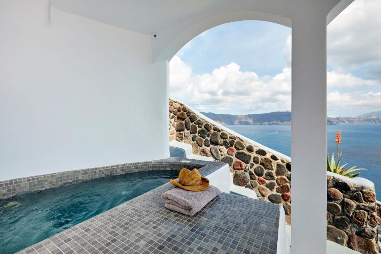 Villa Caldera Bliss Cave - Oia, Santorini - Private Terrace & Outdoor Hot Tub - Breathtaking Caldera Views