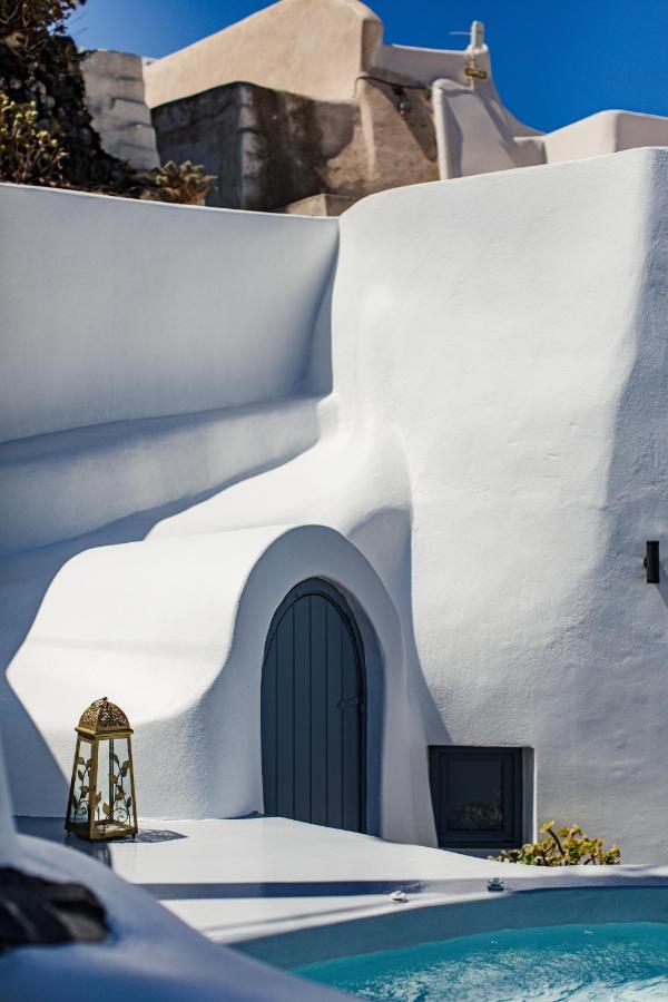 Gemini Cave Villa *