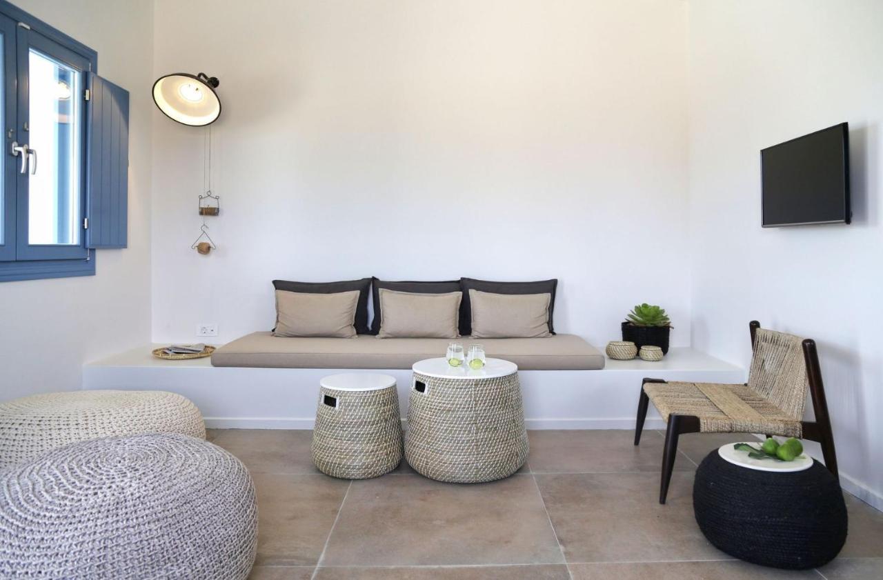 Vhs Santorini Athiri Villa Finikia