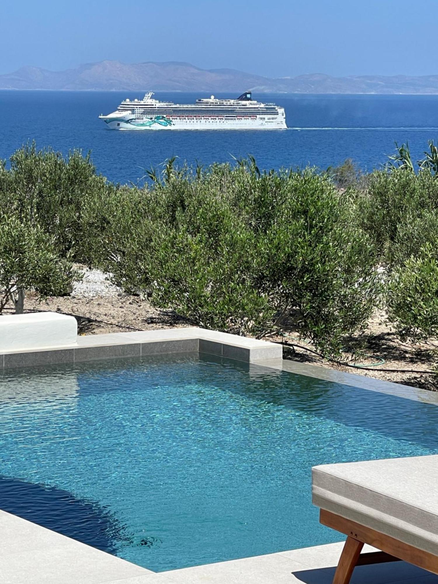 Saint John Oia-exclusive Private Heated Pool Oía