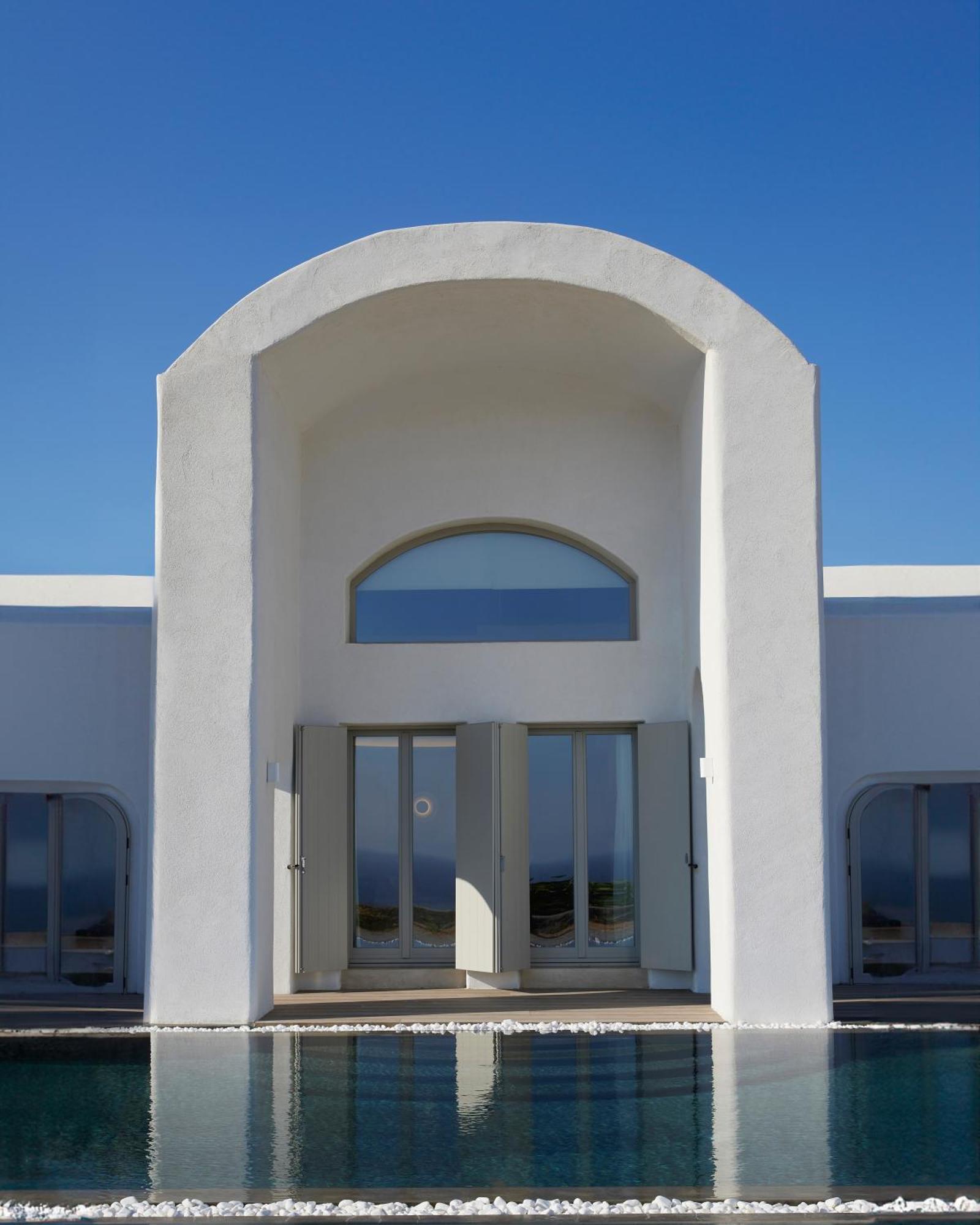 Danae Santorini Hotel 4*
