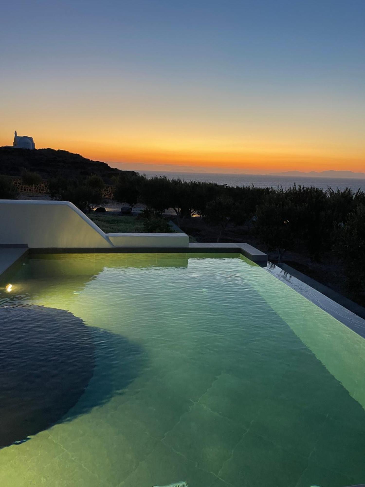 Apartamento Saint John Oia-exclusive Private Heated Pool *