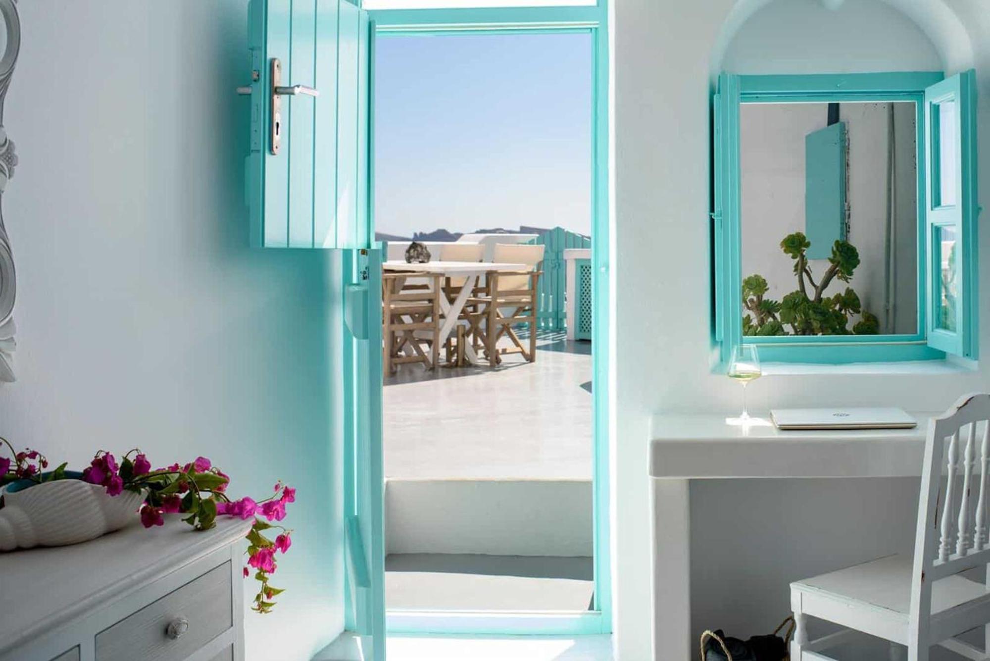 Agapi Cave House Oia Santorini