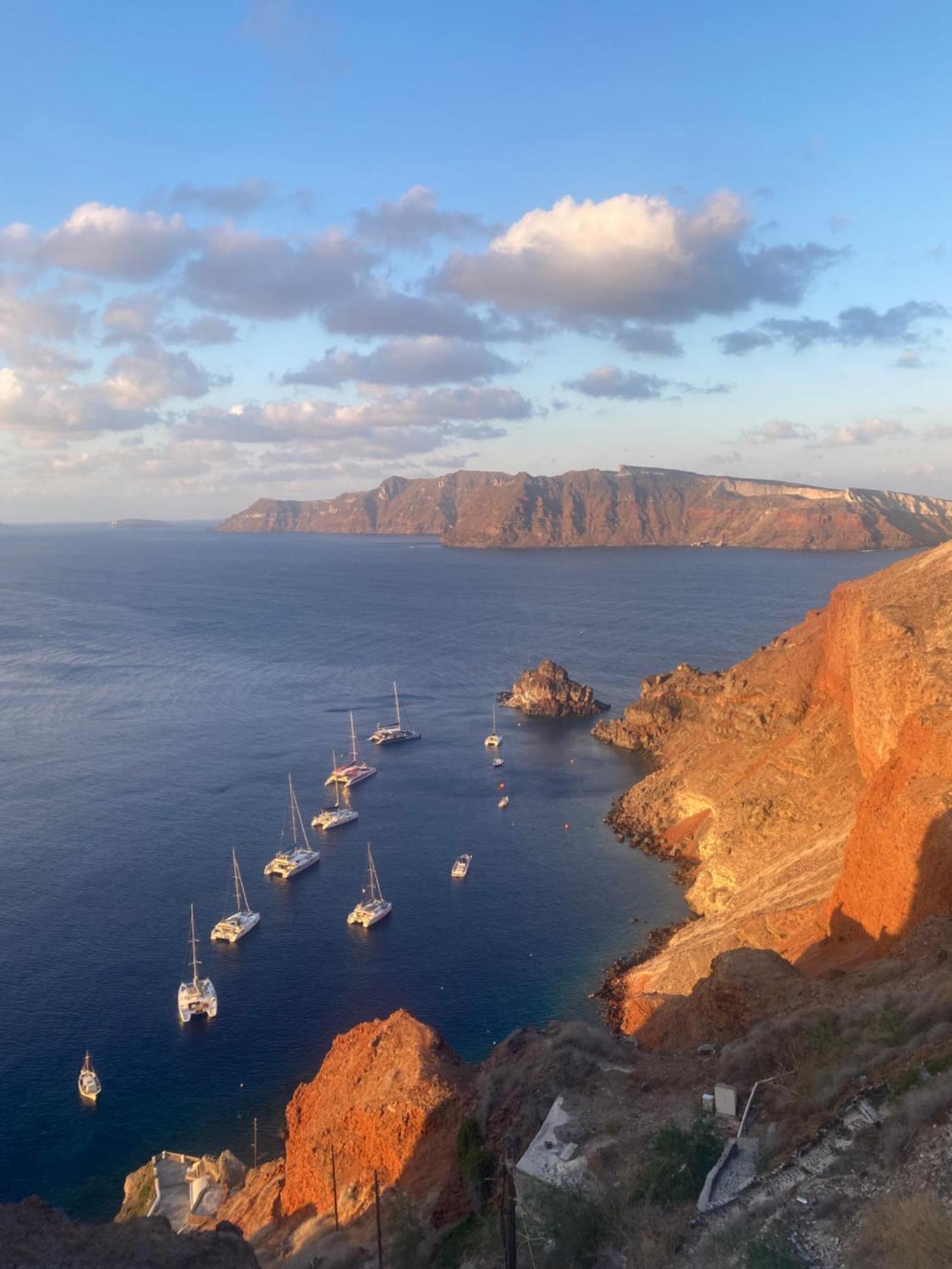 Little Rock - * Oia (Santorini)