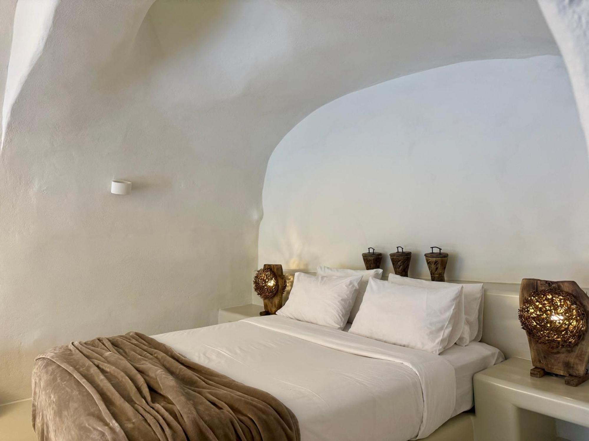 Elysian Elia Heritage Guest house Oia (Santorini)