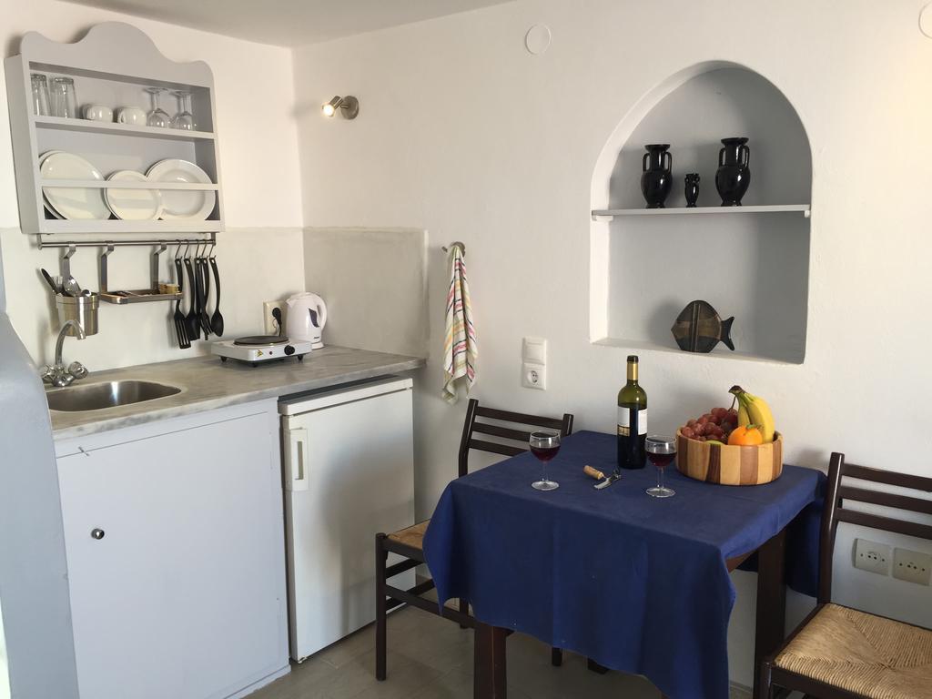 Christos * Oia (Santorini)