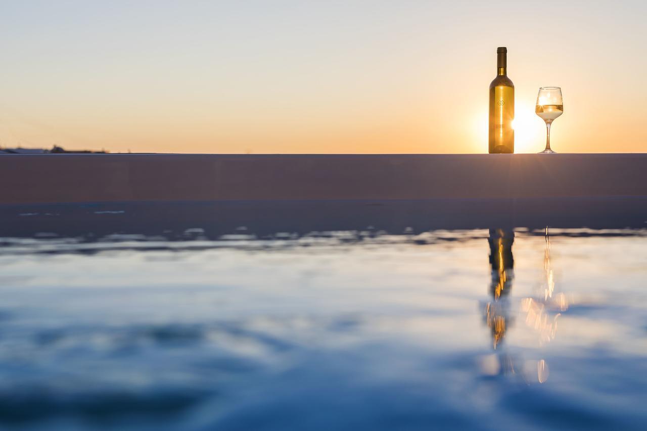 Elysian Santorini Villa