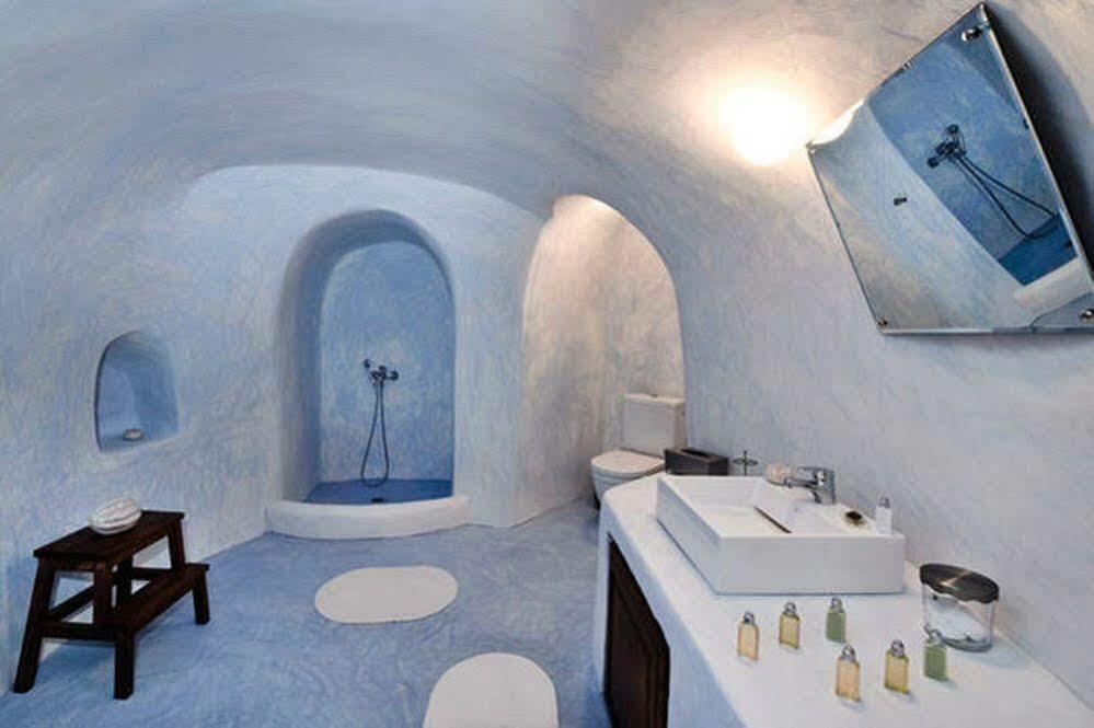 Goddess Lethe Villa Oia (Santorini)