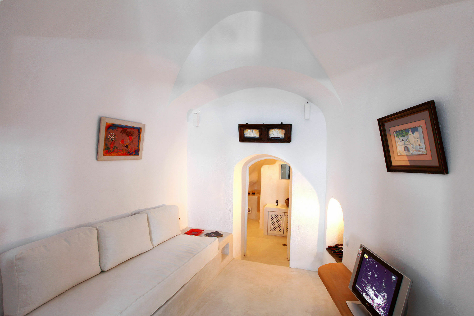 Apartment Menias Cave House Oia (Santorini)