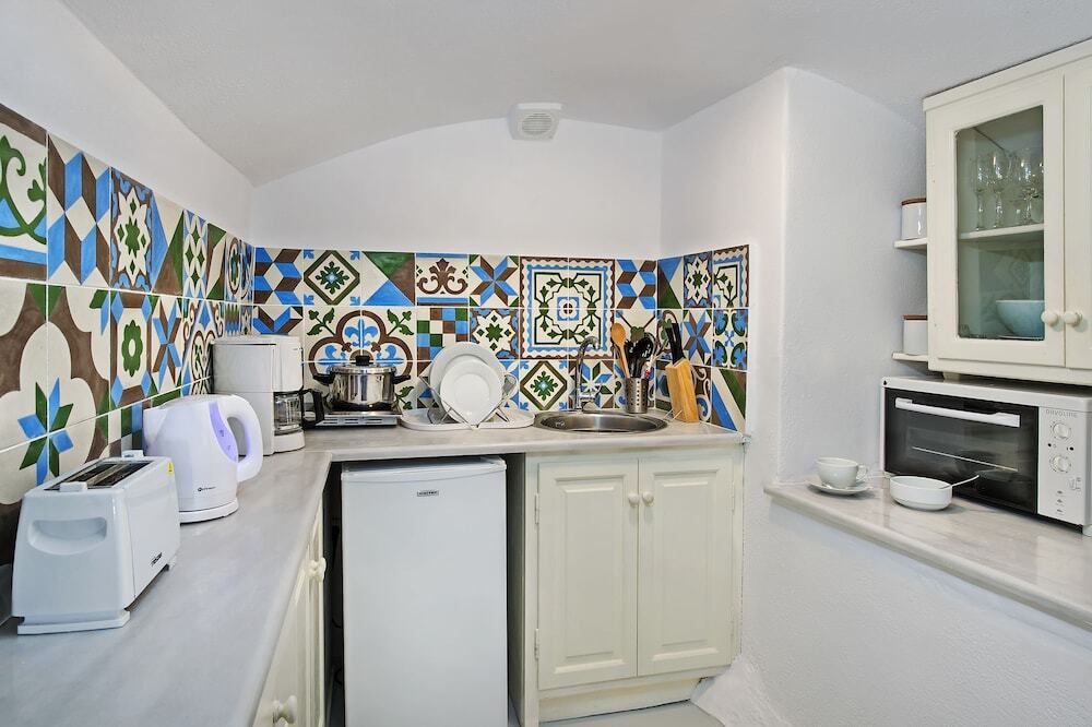 Lucky Homes - * Oia (Santorini)