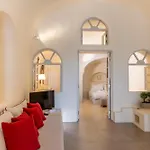 Oia Mare Villas (Adults Only)