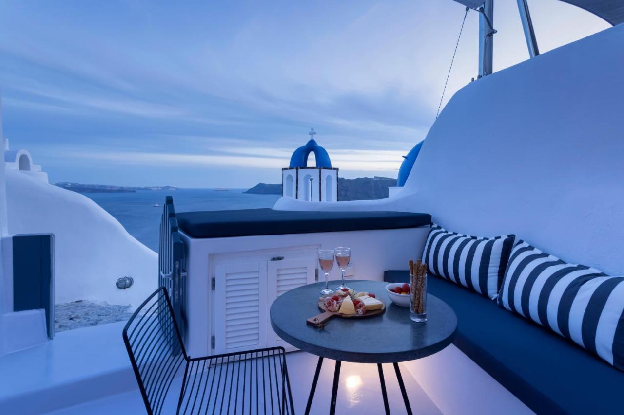 Bluedome Cavehouses By Otium Villa Oia (Santorini)