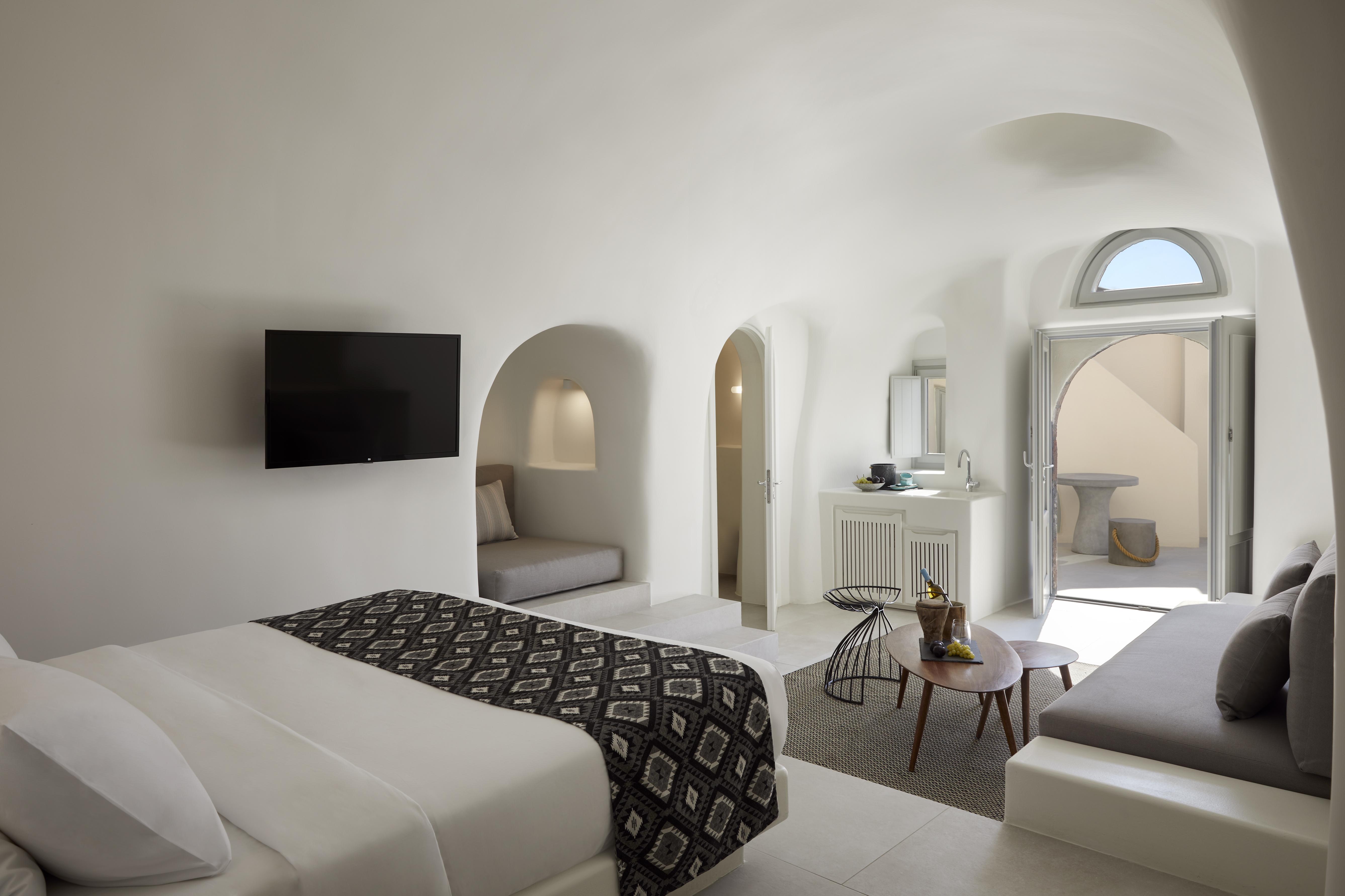 Elysian Santorini Hotel Oía