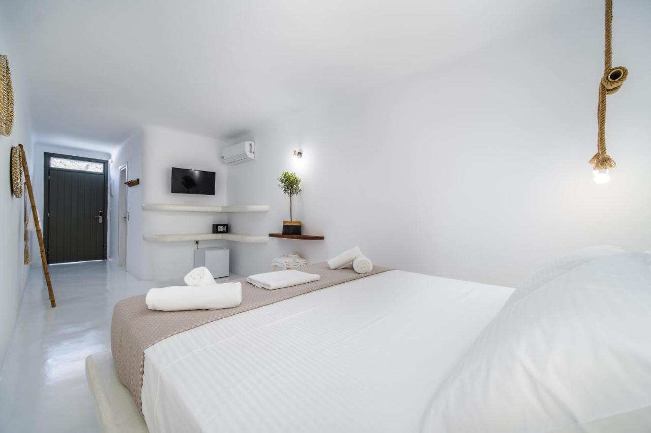 Amethyst Luxury 3* Oia (Santorini)