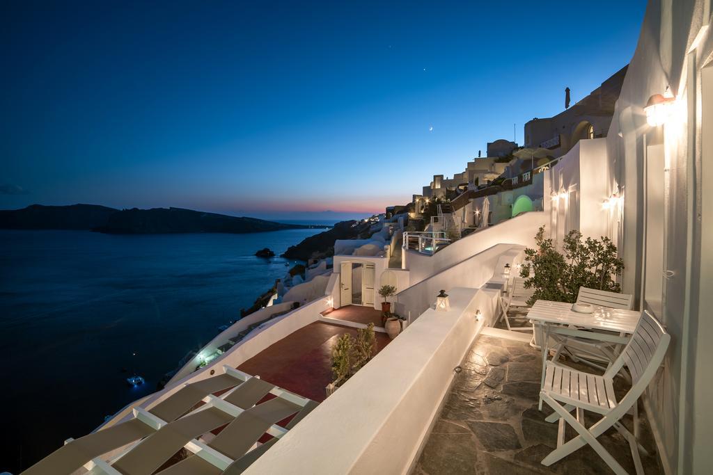 Cave Aparthotel Oia (Santorini)