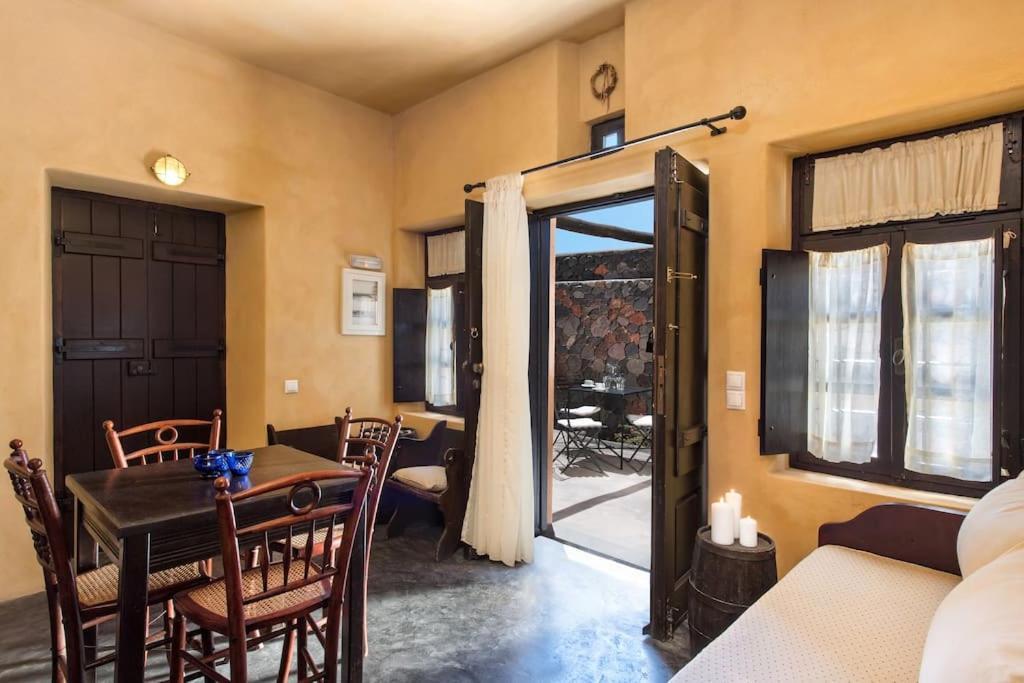 Villa Ramni House: Private With Pool By The Sea *