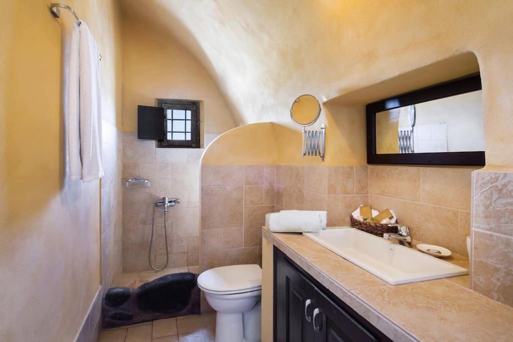 Ramni House: Private With Pool By The Sea Villa