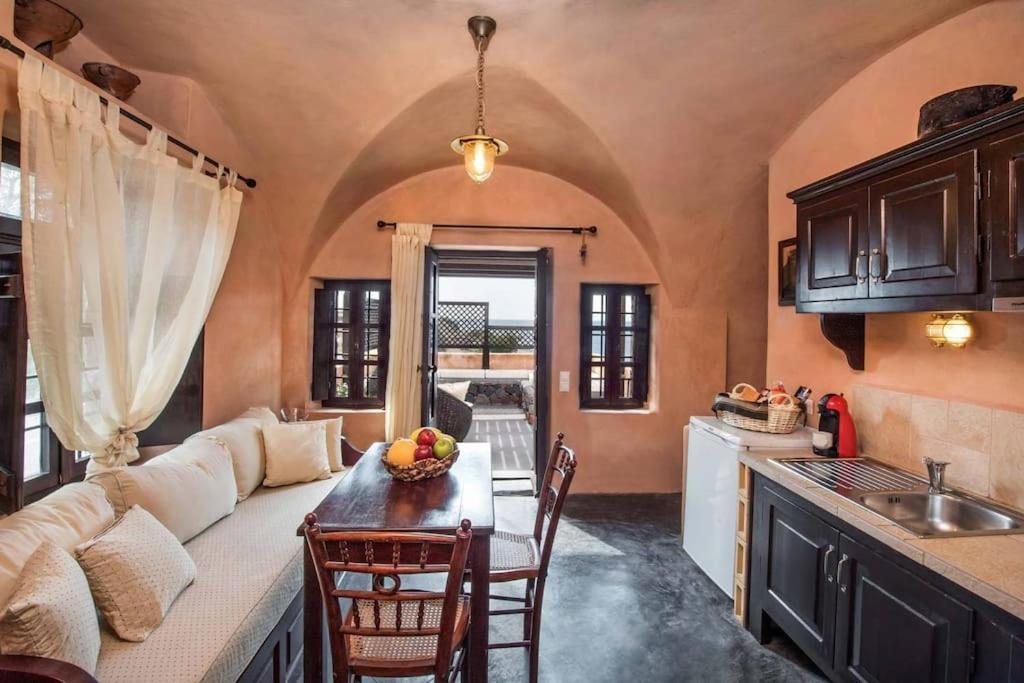 Ramni House: Private With Pool By The Sea Villa *
