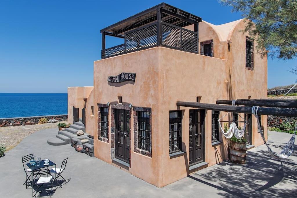 Ramni House: Private With Pool By The Sea Oia (Santorini)