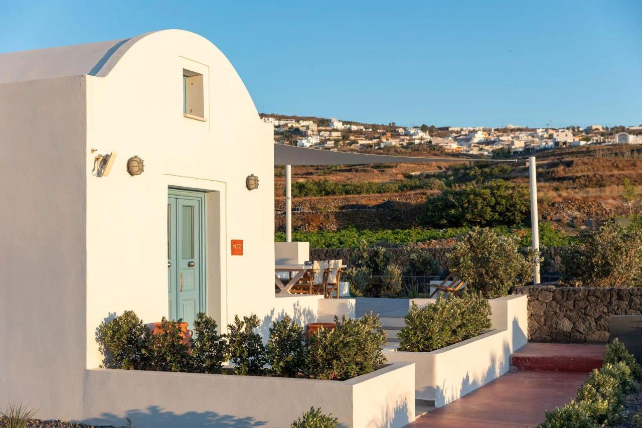 Mezzo: Santorini Honeymoon Retreat With Private Pool And Sea Views * Oia (Santorini)