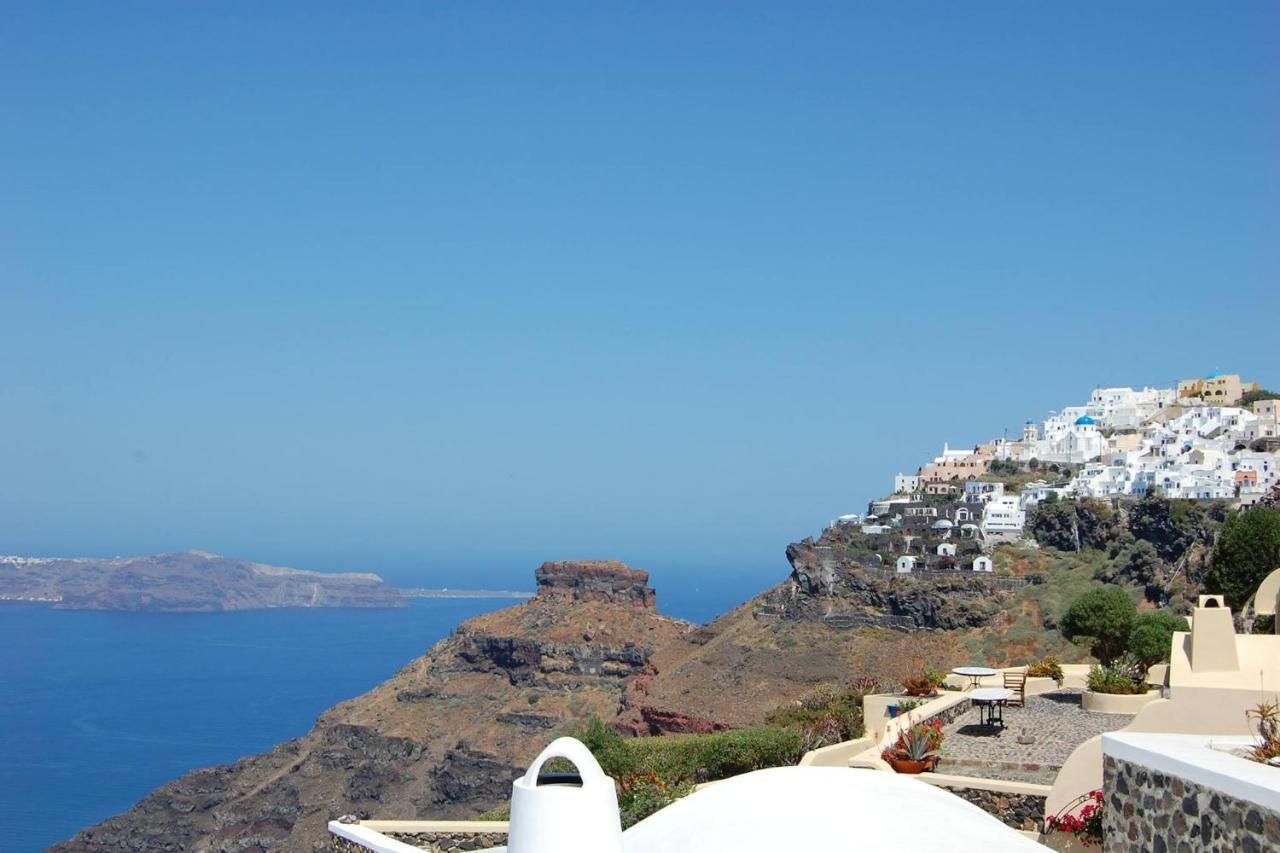 Mezzo: Santorini Honeymoon Retreat With Private Pool And Sea Views Villa