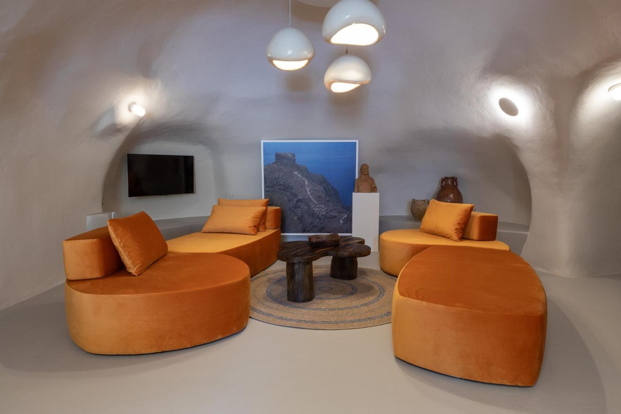 Kore Cave House By Oias Local Cave * Oia (Santorini)