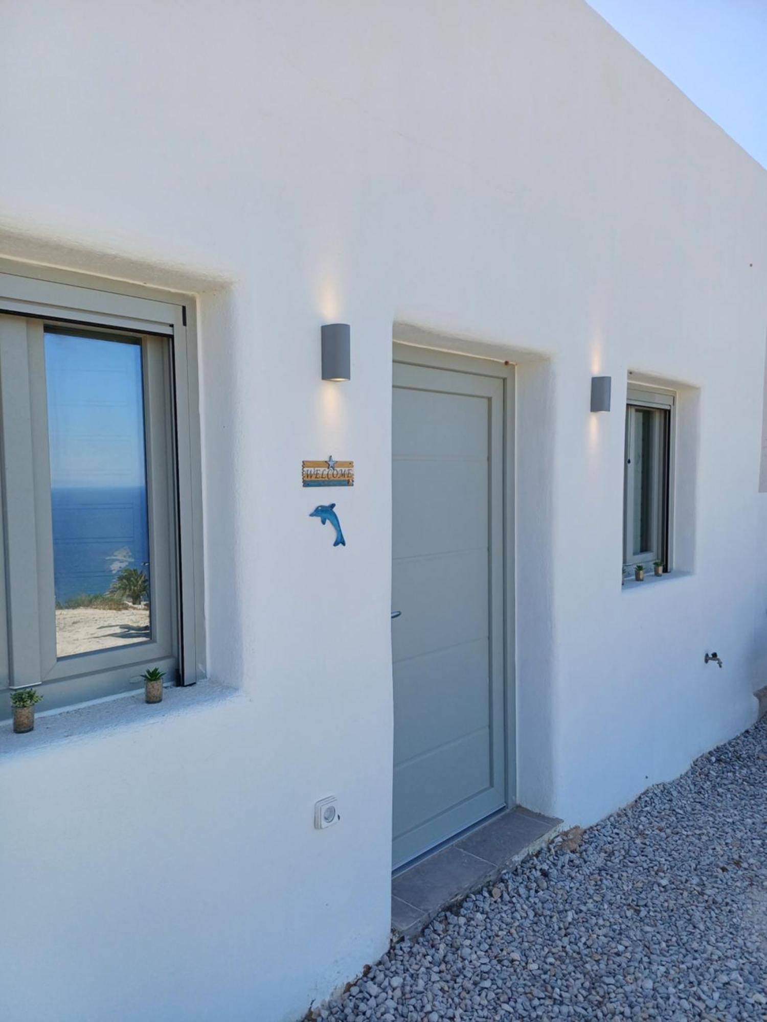'nektarios' Cycladic House With Sunrise And Sea View!! Oia (Santorini)