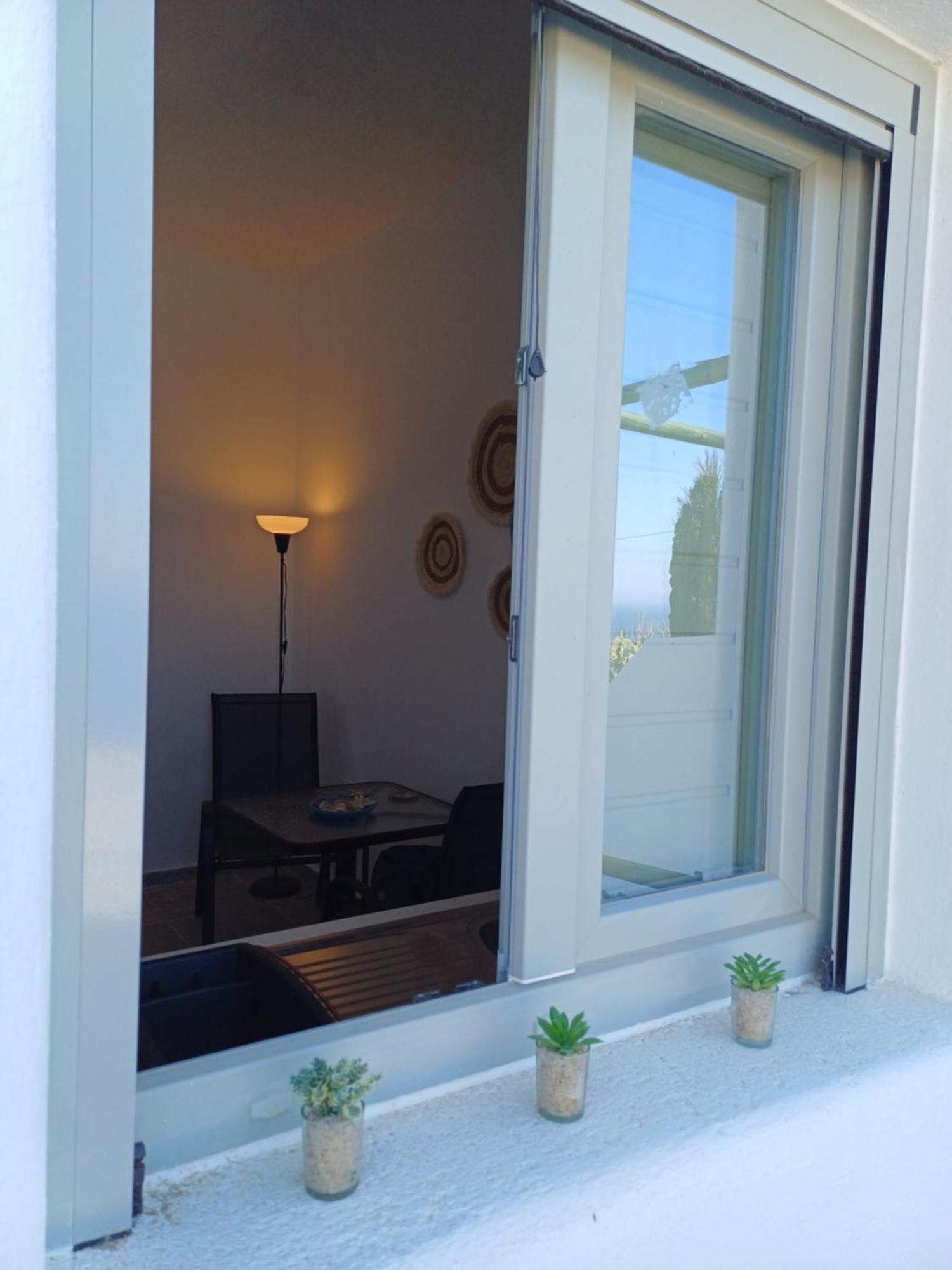 'nektarios' Cycladic House With Sunrise And Sea View!!