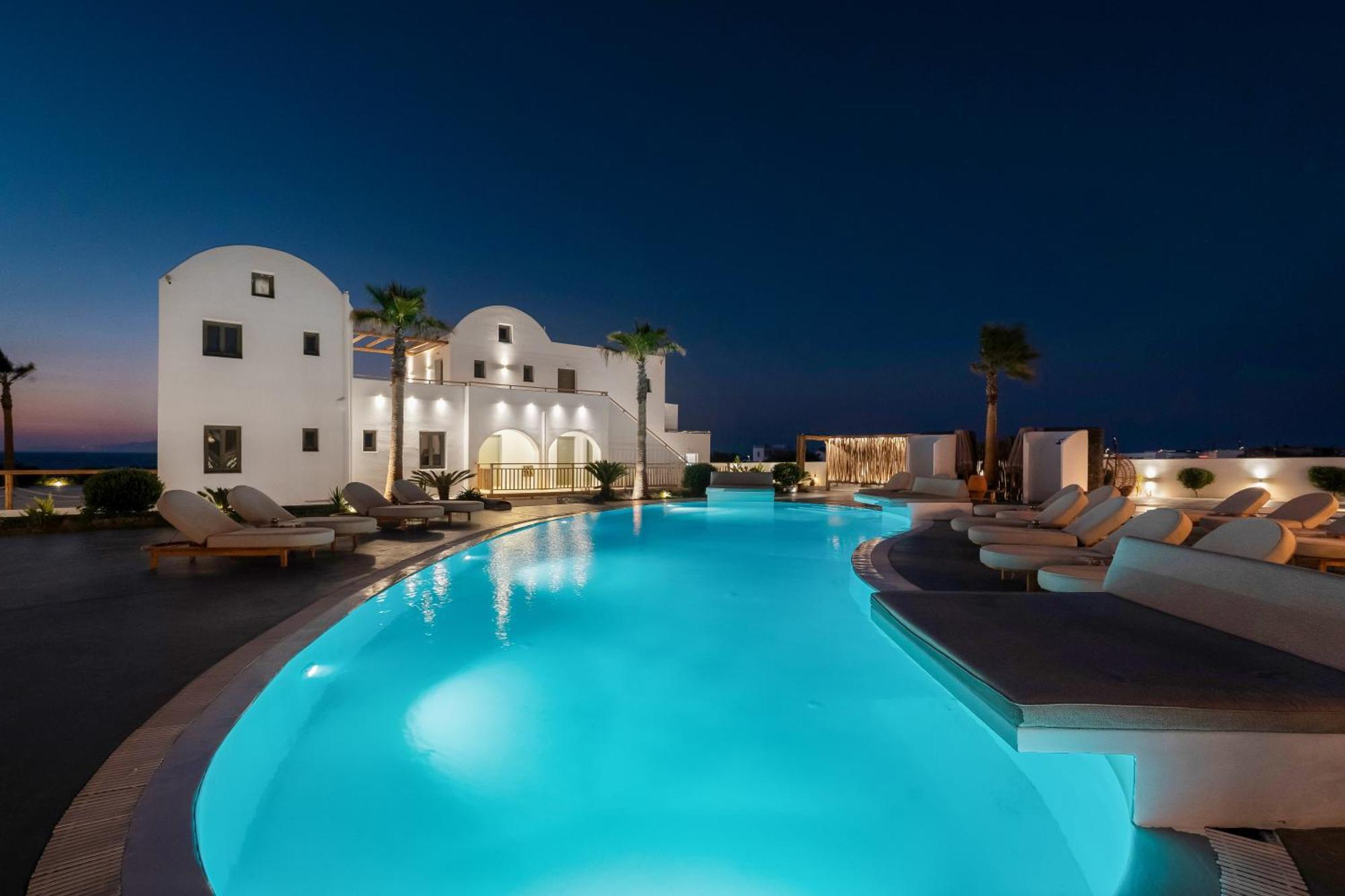 Amethyst Luxury Oia (Santorini)