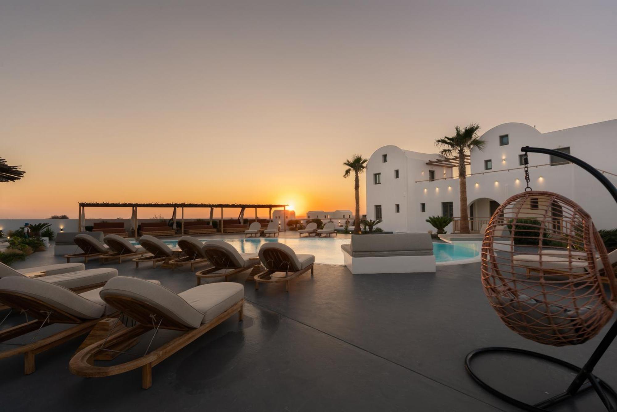 Amethyst Luxury Oia (Santorini)