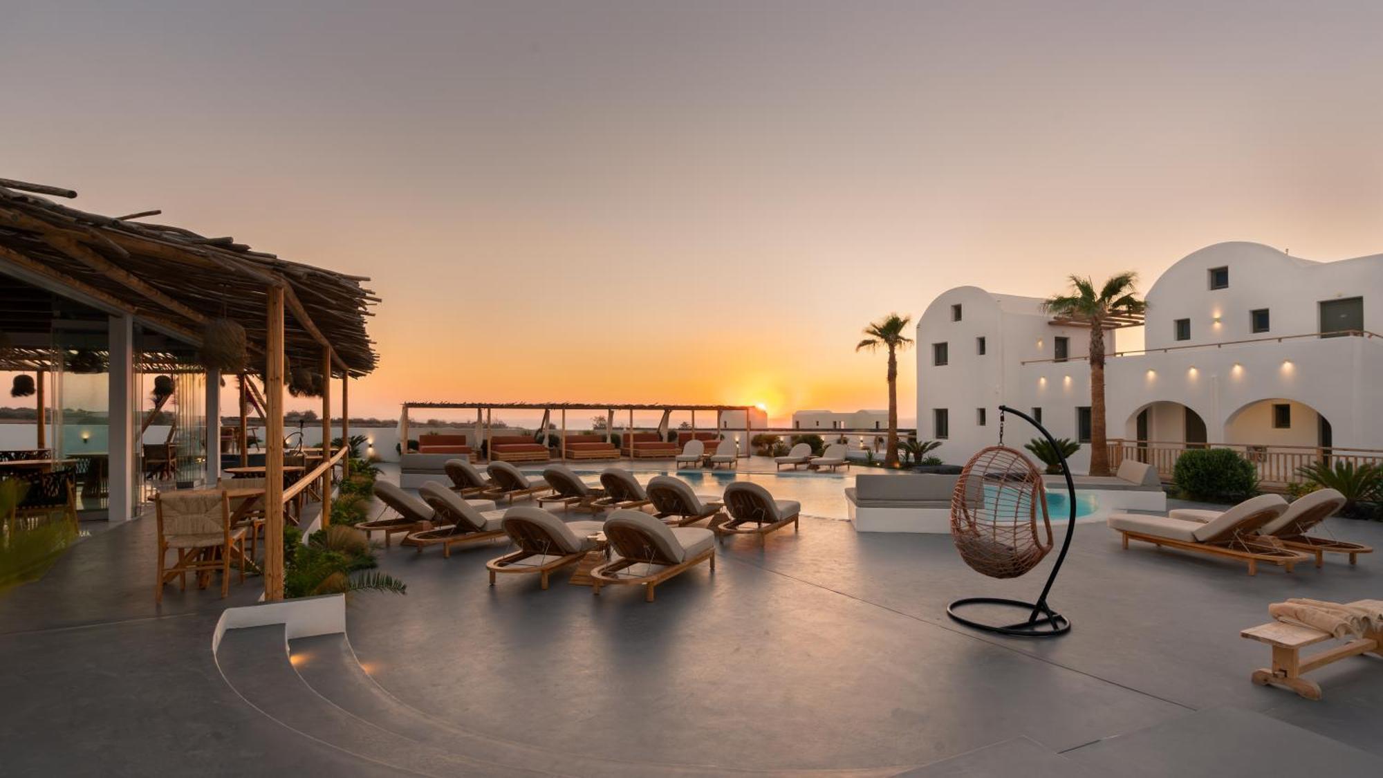 Amethyst Luxury Oia (Santorini)