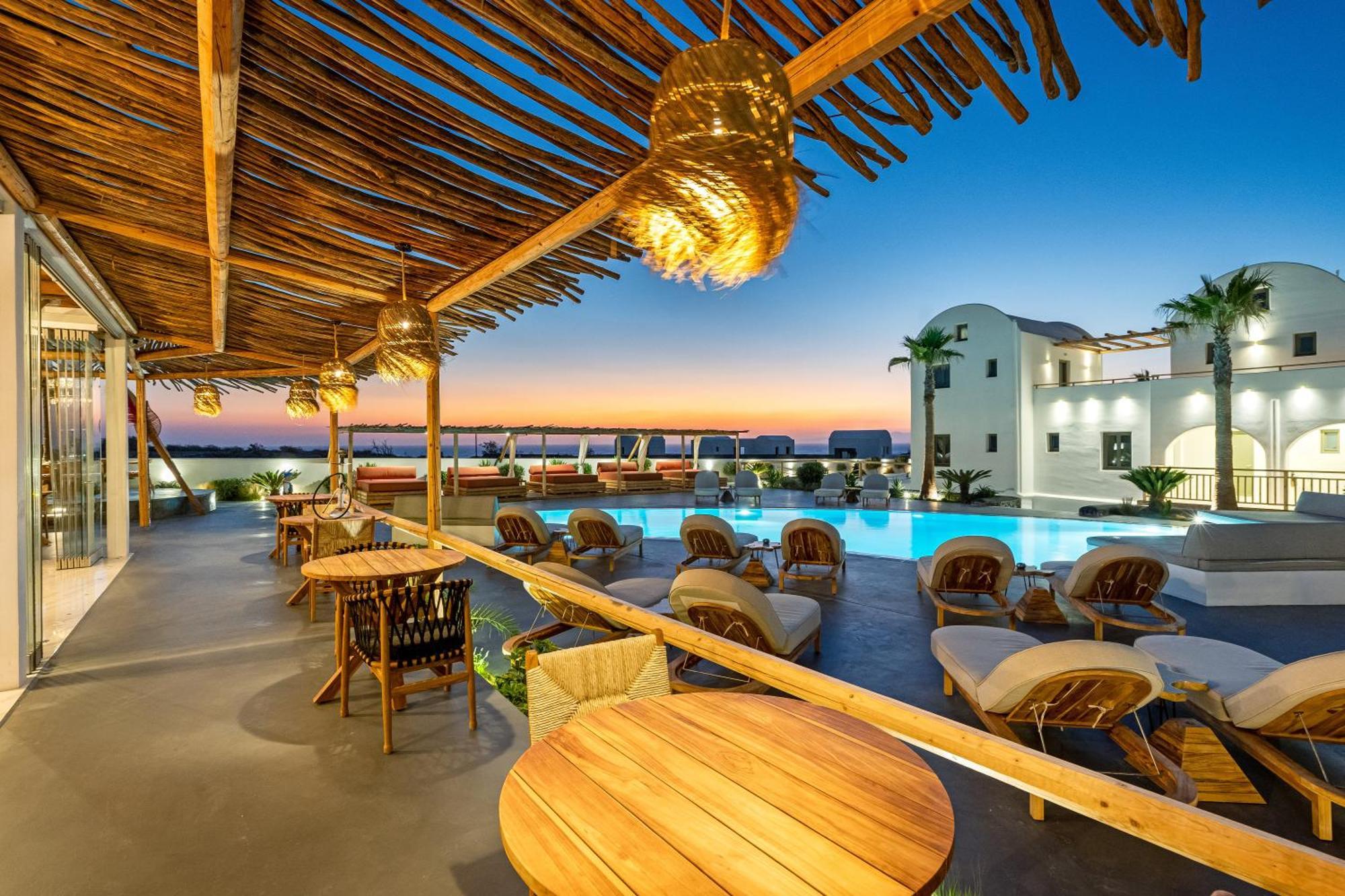 Amethyst Luxury 3* Oia (Santorini)