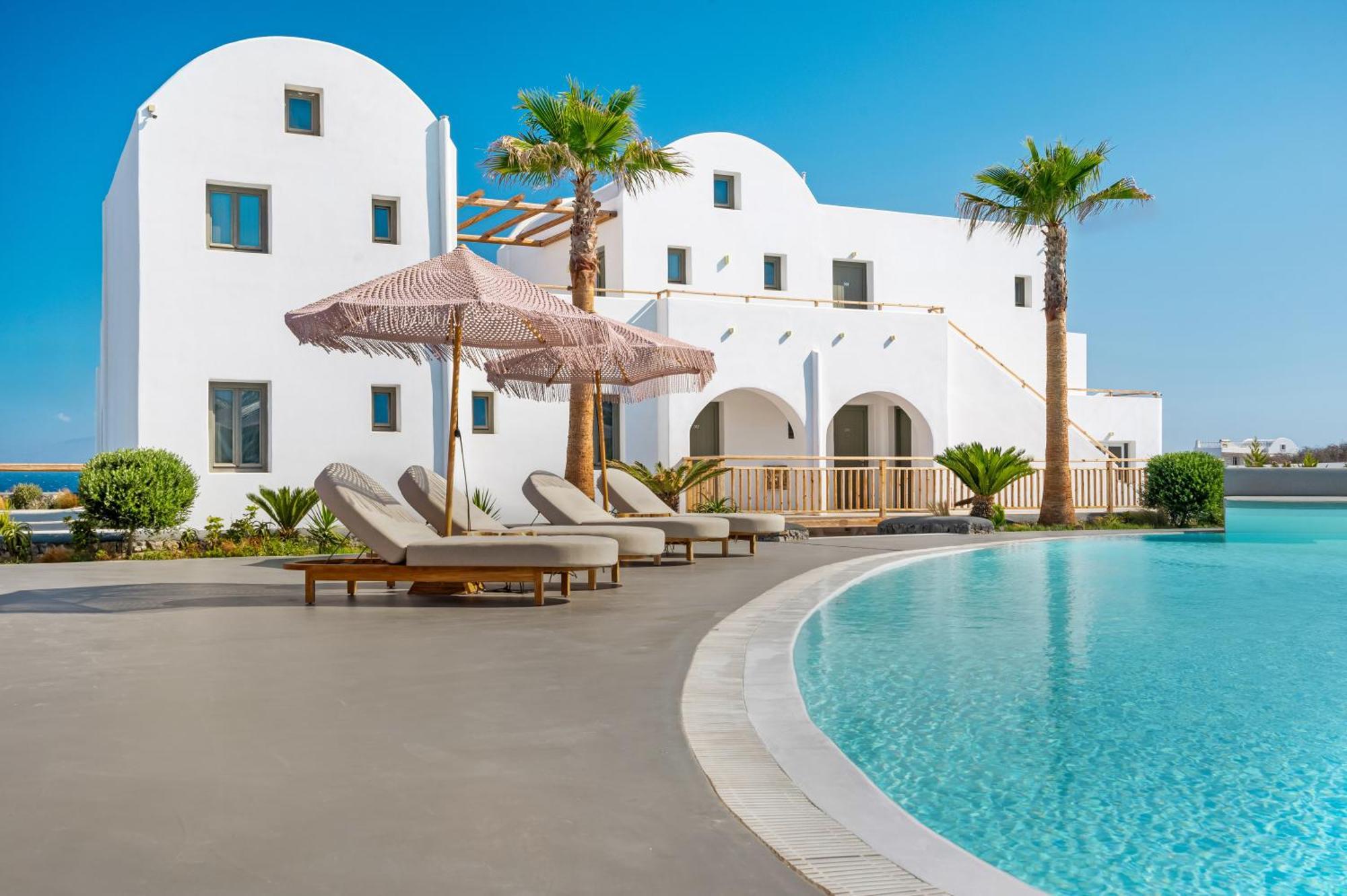 Amethyst Luxury Oia (Santorini)