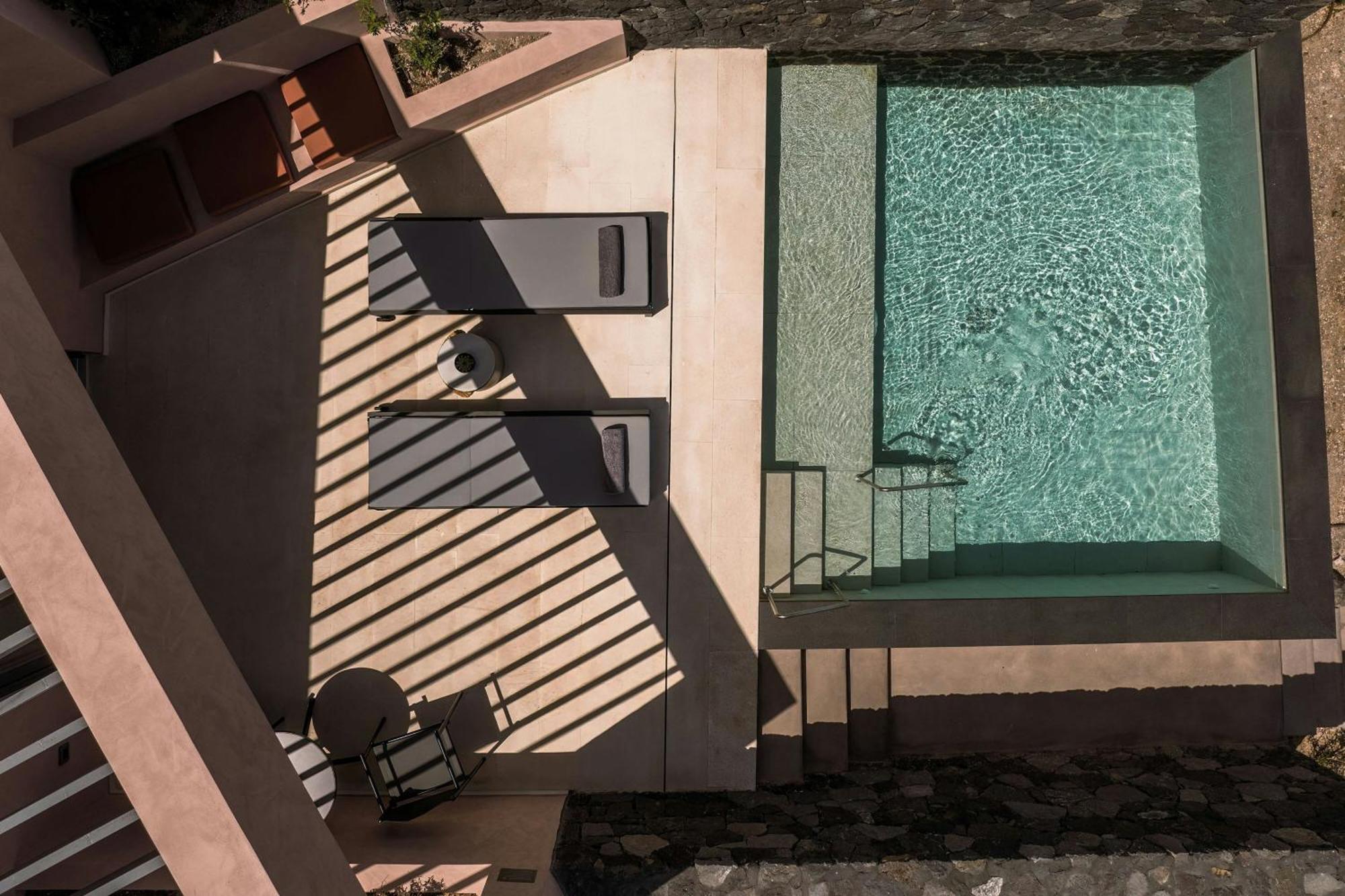 Hotel Domes Novos Santorini, Autograph Collection Oía