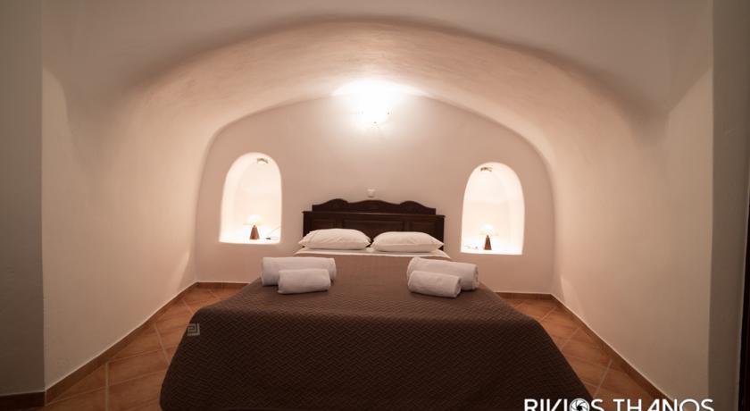 Cave Aparthotel
