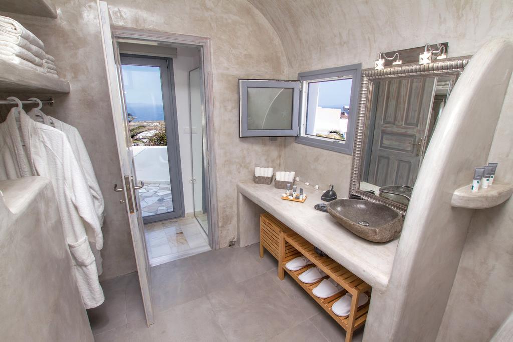 Villa Compass Oia (Santorini)