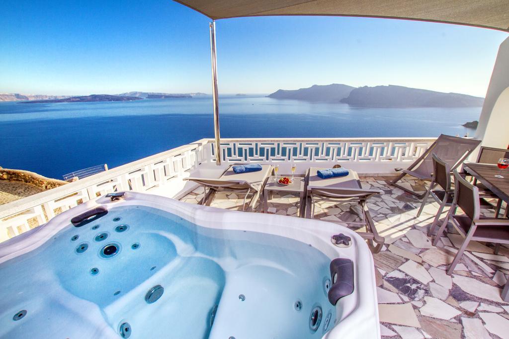 Villa Compass