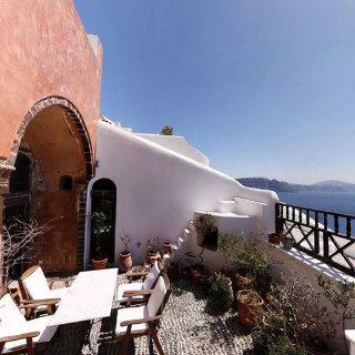 1864 The Sea Captain's House * Oia (Santorini)