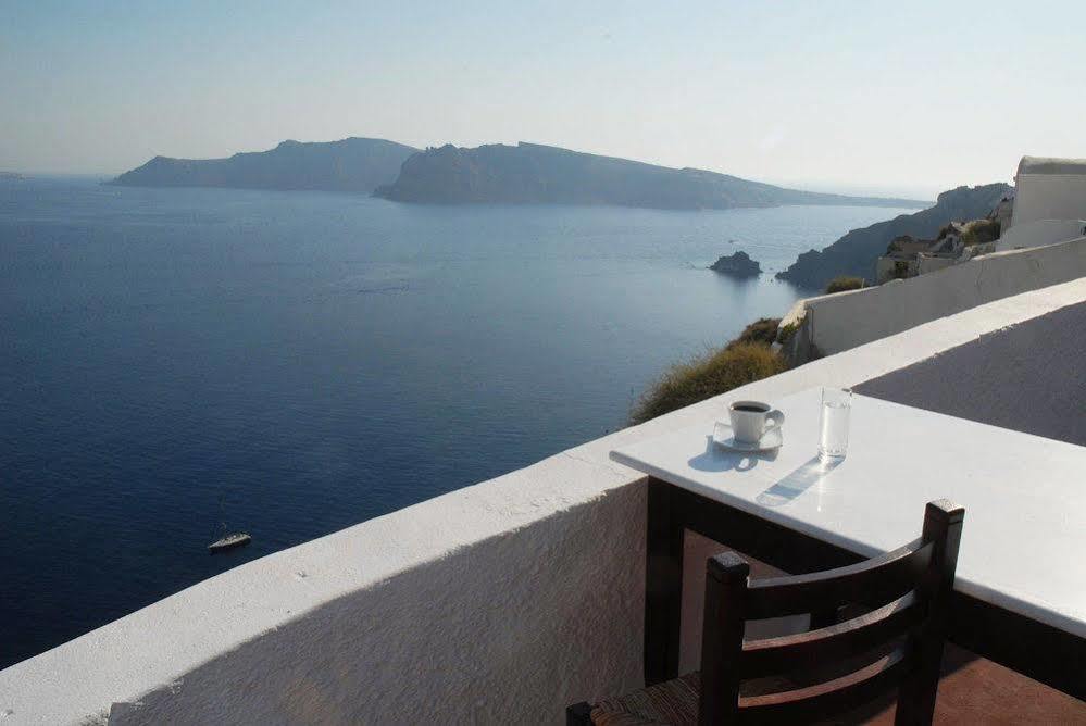 Cave 3* Oia (Santorini)