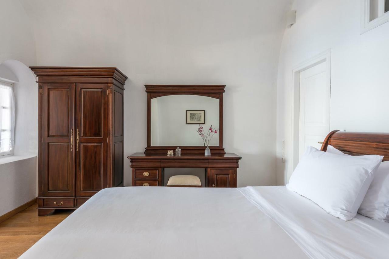 Chelidonia Luxury 4* Oia (Santorini)