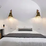 Virginias Cave Villas Santorini Superior Cave Villa With Outdoor Hot Tub