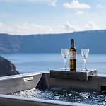 Solstice Luxury Suites