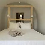 Cosmoia Cave House