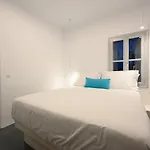 Cape Suite Oia
