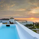 Cape Suite Oia