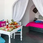 Thirea Suites & Studios - Adults Only