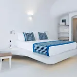 Maregio Suites (Adults Only)