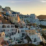 Astrea Suites \