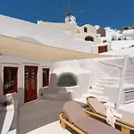 The Architect\'S Cave House